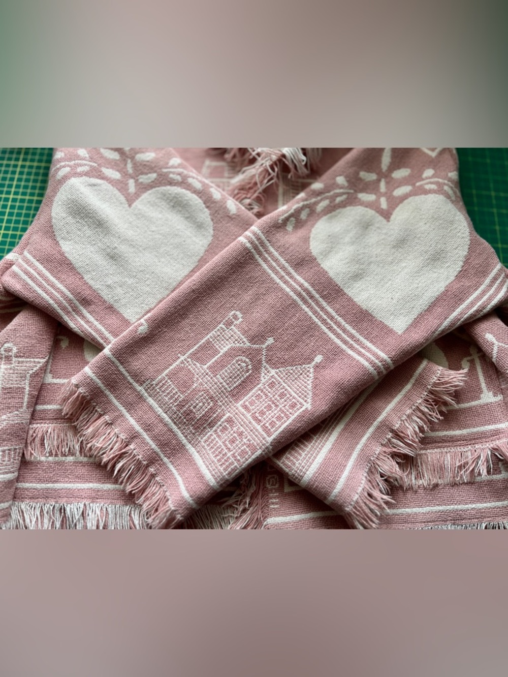 Pink and cream hearts cardigan, upcycled tapestry blanket, ladies' XL / 2XL - Picture 8 of 11